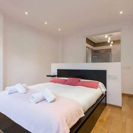 1229 - Awesome City Center Apartment With Terrace Barcelona Bagian luar foto
