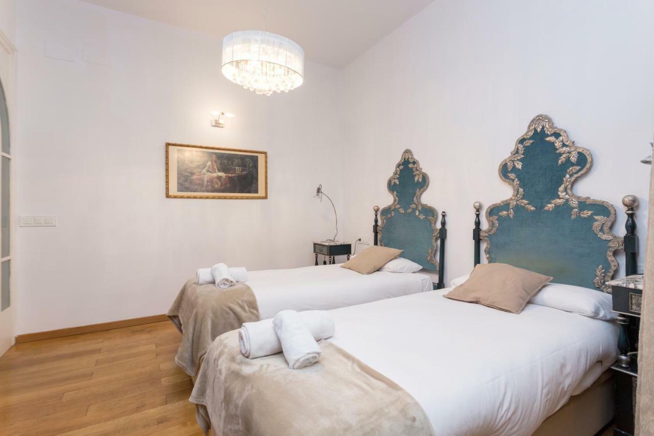 1229 - Awesome City Center Apartment With Terrace Barcelona Bagian luar foto